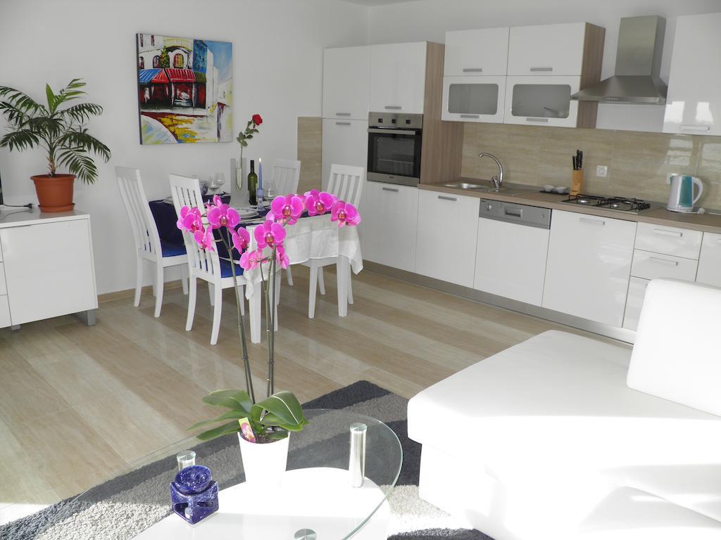 Apartments Perla Dinjiska ห้อง รูปภาพ