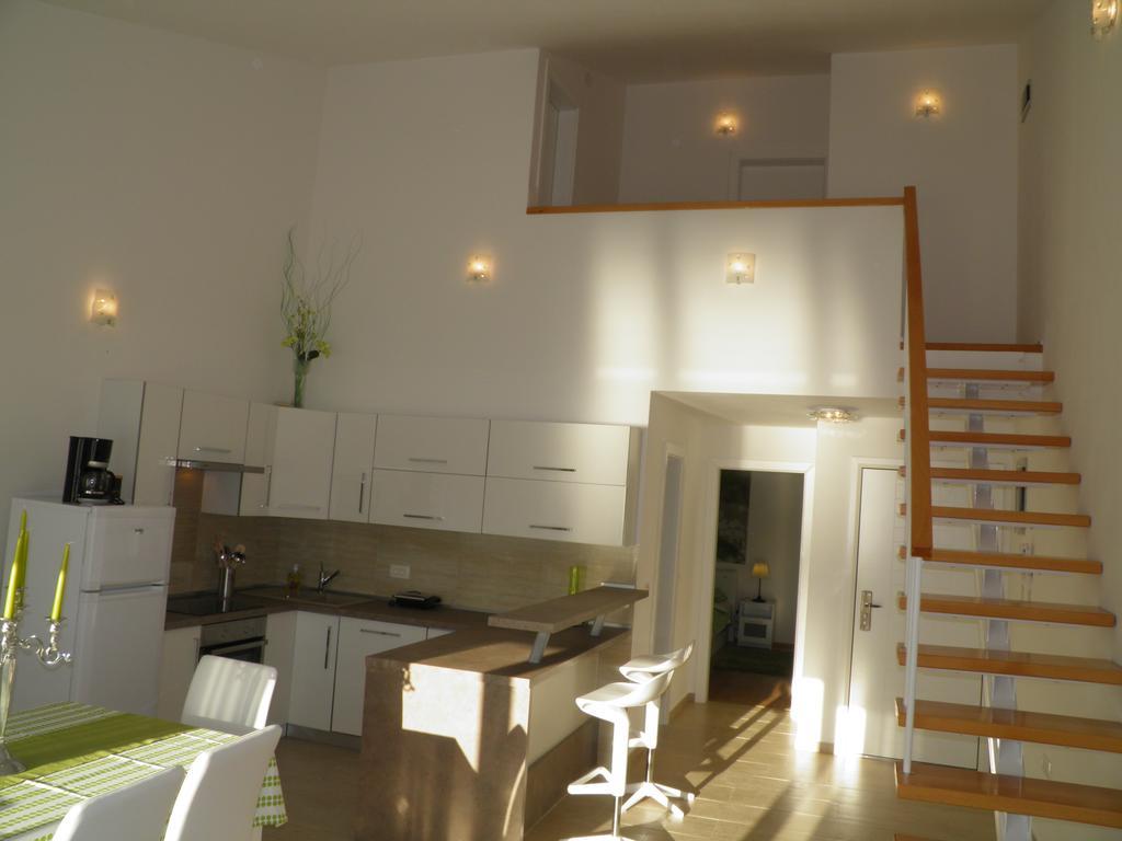 Apartments Perla Dinjiska ภายนอก รูปภาพ