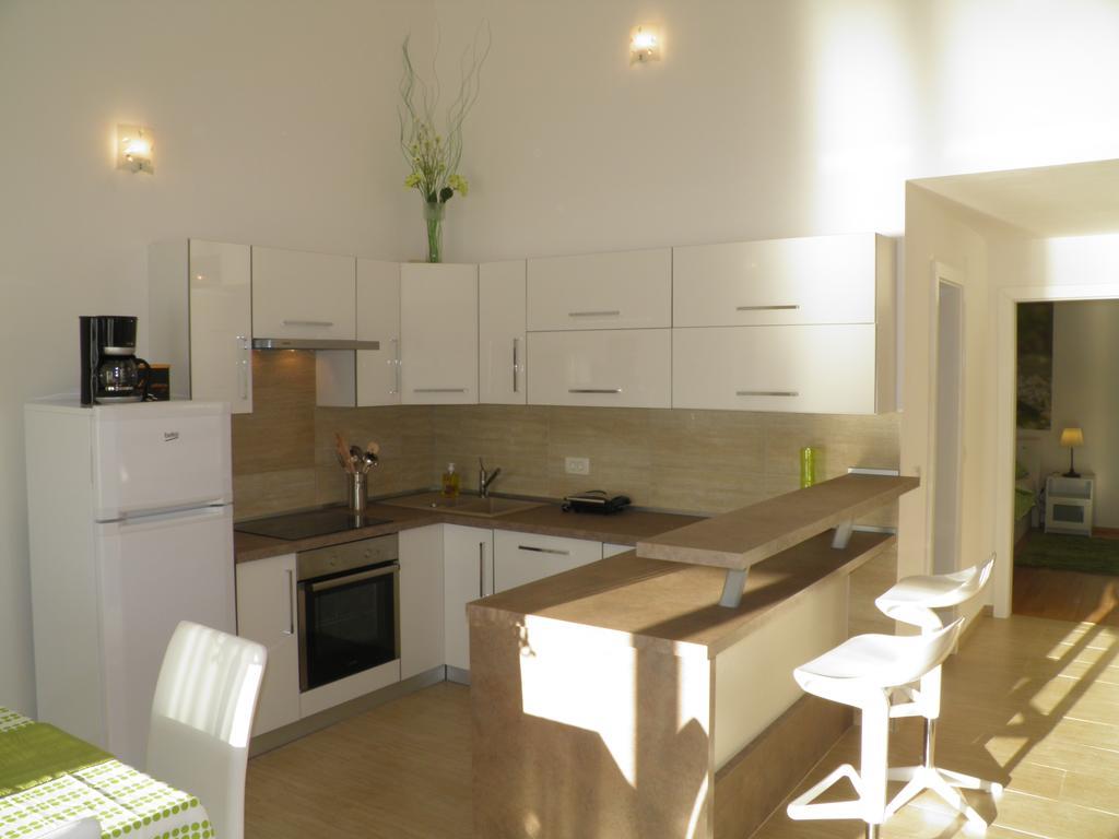 Apartments Perla Dinjiska ภายนอก รูปภาพ