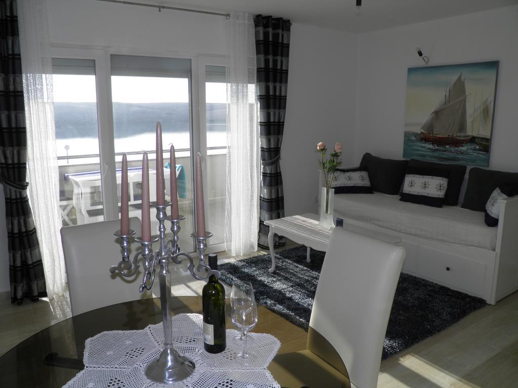 Apartments Perla Dinjiska ภายนอก รูปภาพ