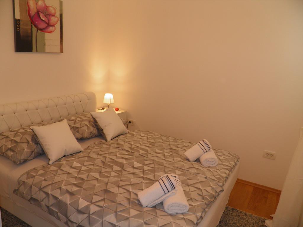 Apartments Perla Dinjiska ภายนอก รูปภาพ